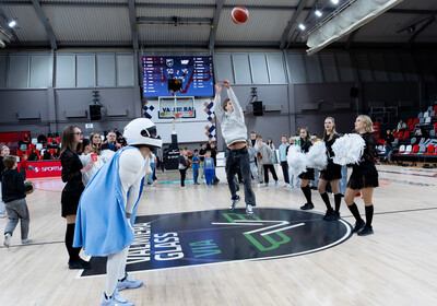 LBUK: VALMIERA GLASS VIA : VEF Rīga