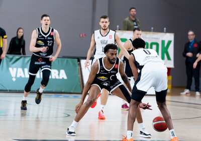 LBUK: VALMIERA GLASS VIA : VEF Rīga