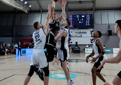 LBUK: VALMIERA GLASS VIA : VEF Rīga