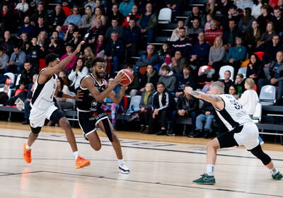 LBUK: VALMIERA GLASS VIA : VEF Rīga