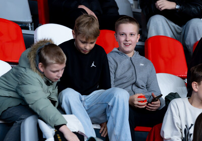 LBUK: VALMIERA GLASS VIA : VEF Rīga