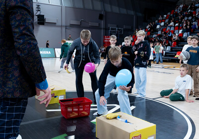 LBUK: VALMIERA GLASS VIA : VEF Rīga