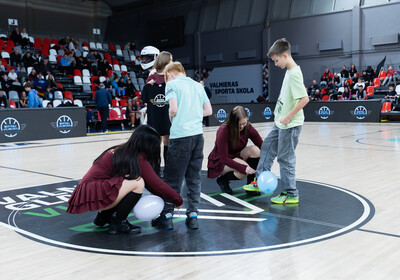 ENBL: VALMIERA GLASS VIA : Bristol Flyers