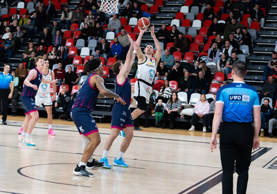 ENBL: VALMIERA GLASS VIA : Bristol Flyers