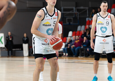 ENBL: VALMIERA GLASS VIA : Bristol Flyers