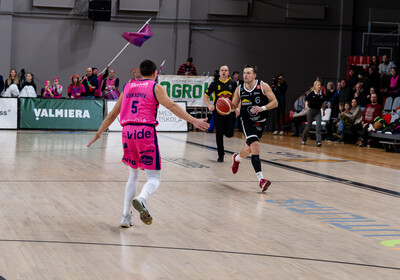 LBUK Pusfināls, VALMIERA GLASS VIA : Rīgas Zeļļi