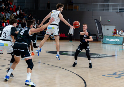 LAT-EST: VALMIERA GLASS VIA : Transcom Parnu