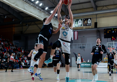 LAT-EST: VALMIERA GLASS VIA : Transcom Parnu