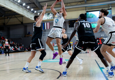 LAT-EST: VALMIERA GLASS VIA : Transcom Parnu