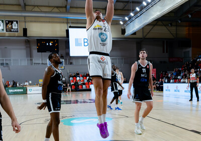 LAT-EST: VALMIERA GLASS VIA : Transcom Parnu