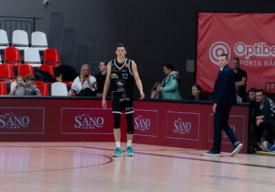 LAT-EST: VALMIERA GLASS VIA : BK Liepāja