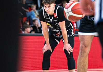 LAT-EST: VALMIERA GLASS VIA : BK Liepāja