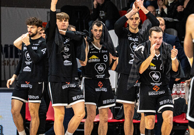 LAT-EST: VALMIERA GLASS VIA : BK Liepāja