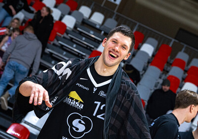 LAT-EST: VALMIERA GLASS VIA : BK Liepāja