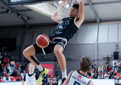 LAT-EST: VALMIERA GLASS VIA : BK Liepāja