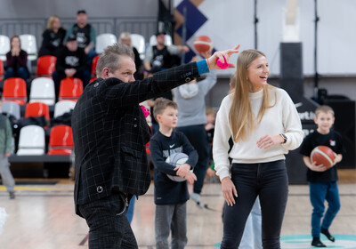 LAT-EST: VALMIERA GLASS VIA : BK Liepāja