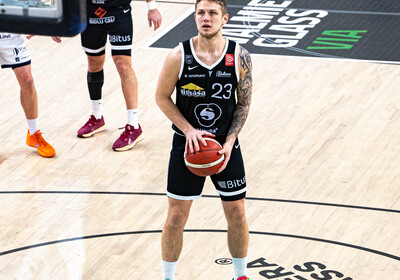 LAT-EST: VALMIERA GLASS VIA : BK Liepāja