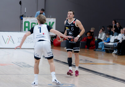 LAT-EST: VALMIERA GLASS VIA : BK Liepāja