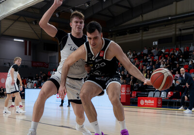 LAT-EST: VALMIERA GLASS VIA : BK Liepāja