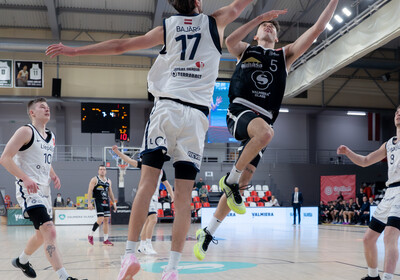 LAT-EST: VALMIERA GLASS VIA : BK Liepāja