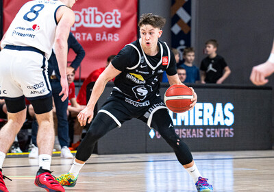 LAT-EST: VALMIERA GLASS VIA : BK Liepāja