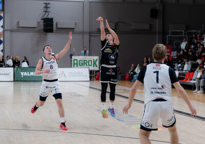 LAT-EST: VALMIERA GLASS VIA : BK Liepāja