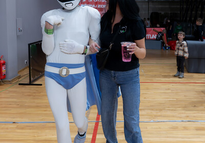 LAT-EST: VALMIERA GLASS VIA : BK Liepāja