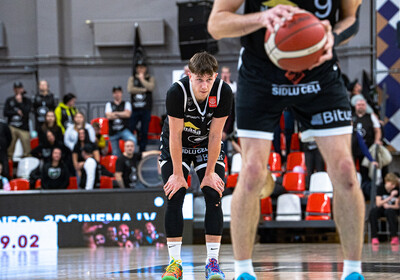 LAT-EST: VALMIERA GLASS VIA : BK Liepāja