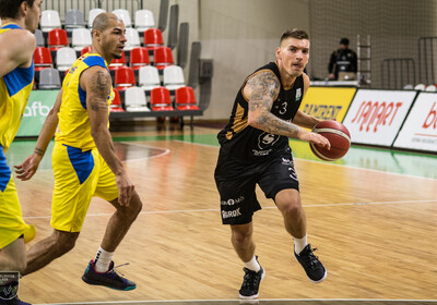 LAT-EST: VALMIERA GLASS VIA - VENTSPILS