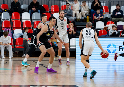 LAT-EST: VALMIERA GLASS VIA : VEF Rīga