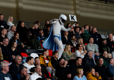 LAT-EST: VALMIERA GLASS VIA : VEF Rīga