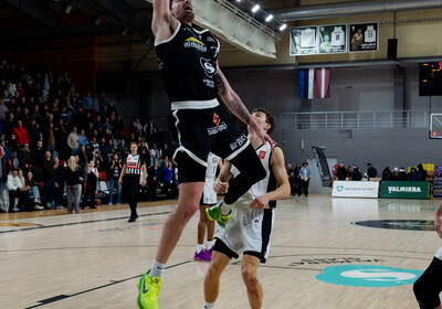 LAT-EST: VALMIERA GLASS VIA : VEF Rīga