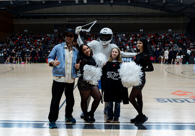 LAT-EST: VALMIERA GLASS VIA : VEF Rīga