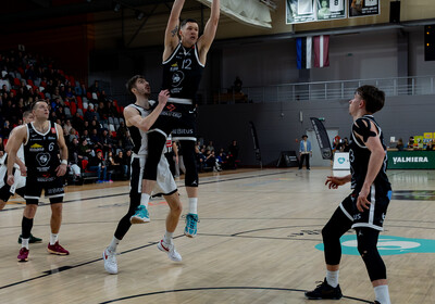 LAT-EST: VALMIERA GLASS VIA : VEF Rīga