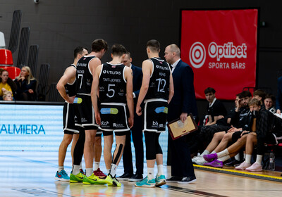 LAT-EST: VALMIERA GLASS VIA : VEF Rīga