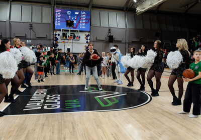 LAT-EST: VALMIERA GLASS VIA : VEF Rīga