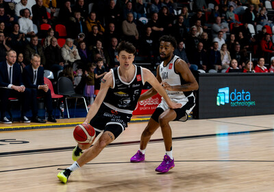 LAT-EST: VALMIERA GLASS VIA : VEF Rīga