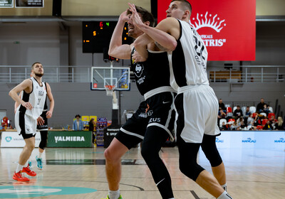 LAT-EST: VALMIERA GLASS VIA : VEF Rīga