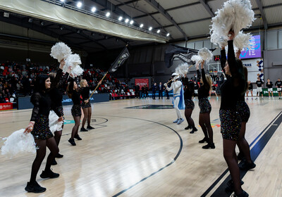 LAT-EST: VALMIERA GLASS VIA : VEF Rīga