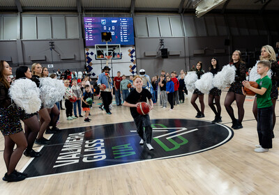 LAT-EST: VALMIERA GLASS VIA : VEF Rīga