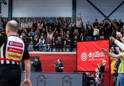 LAT-EST: VALMIERA GLASS VIA : Tartu Ülikool Maks & Moorits