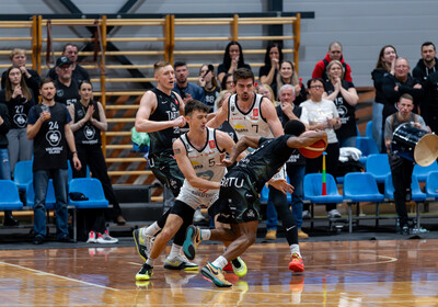 LAT-EST: VALMIERA GLASS VIA : Tartu Ülikool Maks & Moorits