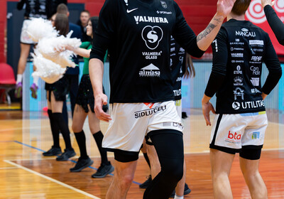 LAT-EST: VALMIERA GLASS VIA : Tartu Ülikool Maks & Moorits