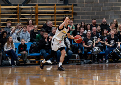 LAT-EST: VALMIERA GLASS VIA : Tartu Ülikool Maks & Moorits