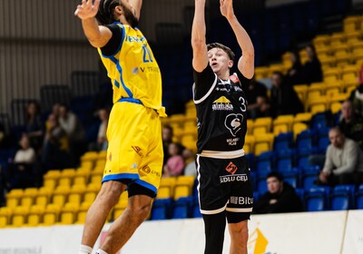 LAT-EST: VALMIERA GLASS VIA : BK Ventspils Foto: Dāvis Lejasmeiers