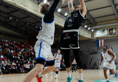 LAT-EST: VALMIERA GLASS VIA : Latvijas Universitāte