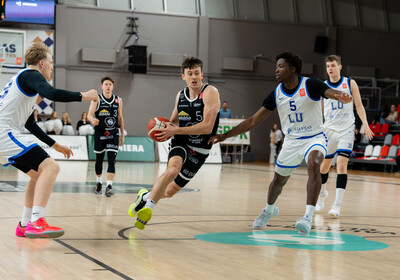 LAT-EST: VALMIERA GLASS VIA : Latvijas Universitāte