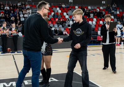 LAT-EST: VALMIERA GLASS VIA : Latvijas Universitāte