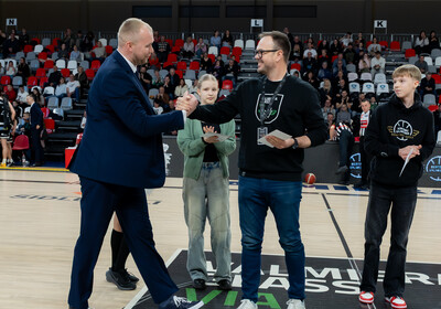 LAT-EST: VALMIERA GLASS VIA : Latvijas Universitāte