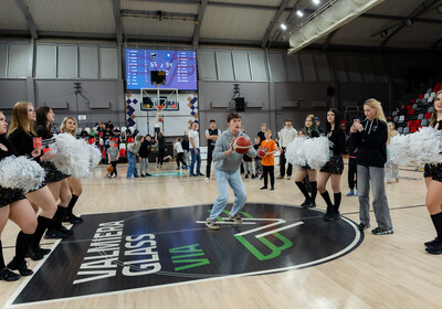 LAT-EST: VALMIERA GLASS VIA : Latvijas Universitāte